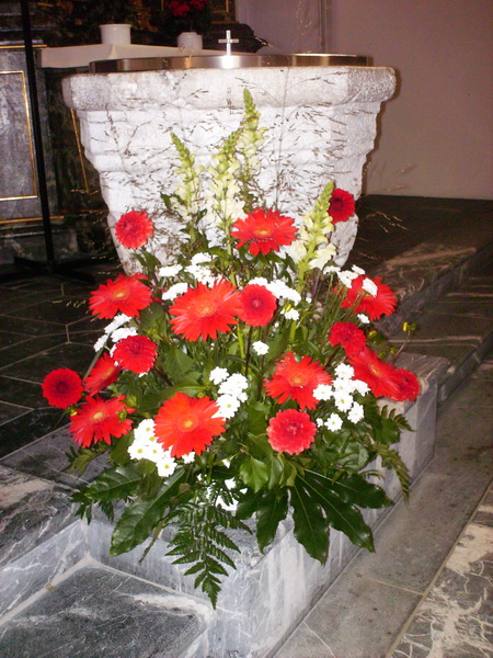 kirchendekoration-3.JPG  